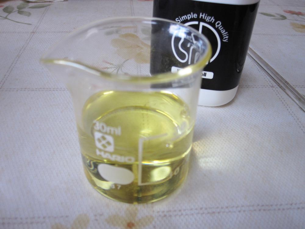 ククイナッツオイル